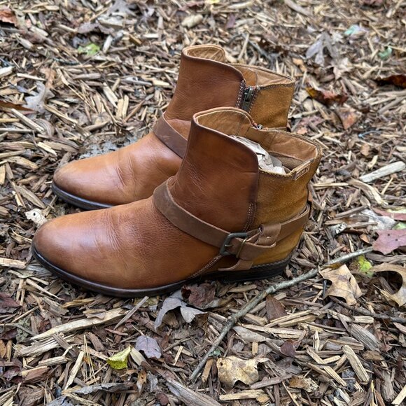 Pikolinos Ordino Ankle Boot - Picture 3 of 9